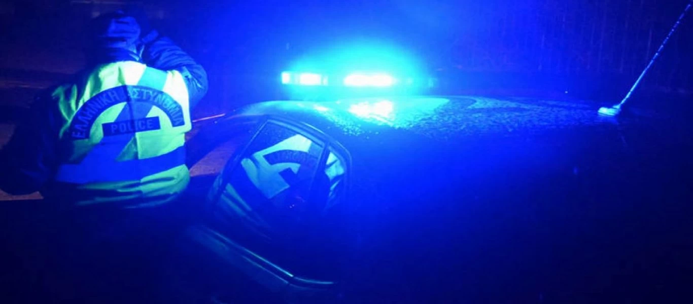 Βίντεο: Η στιγμή που επεμβαίνει η αστυνομία έξω από μπαρ της Θεσσαλονίκης για απομακρύνει τους πολίτες